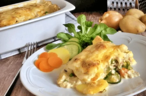 casserole de pommes de terre aux légumes gratinée au four