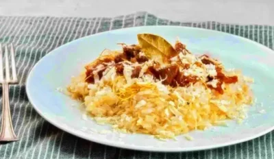 pilaf d’ajem oriental traditionnel au riz et vermicelle