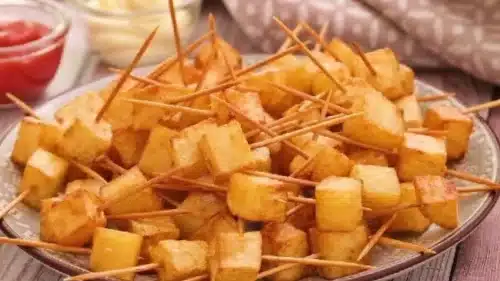 Cubes de pommes de terre frits